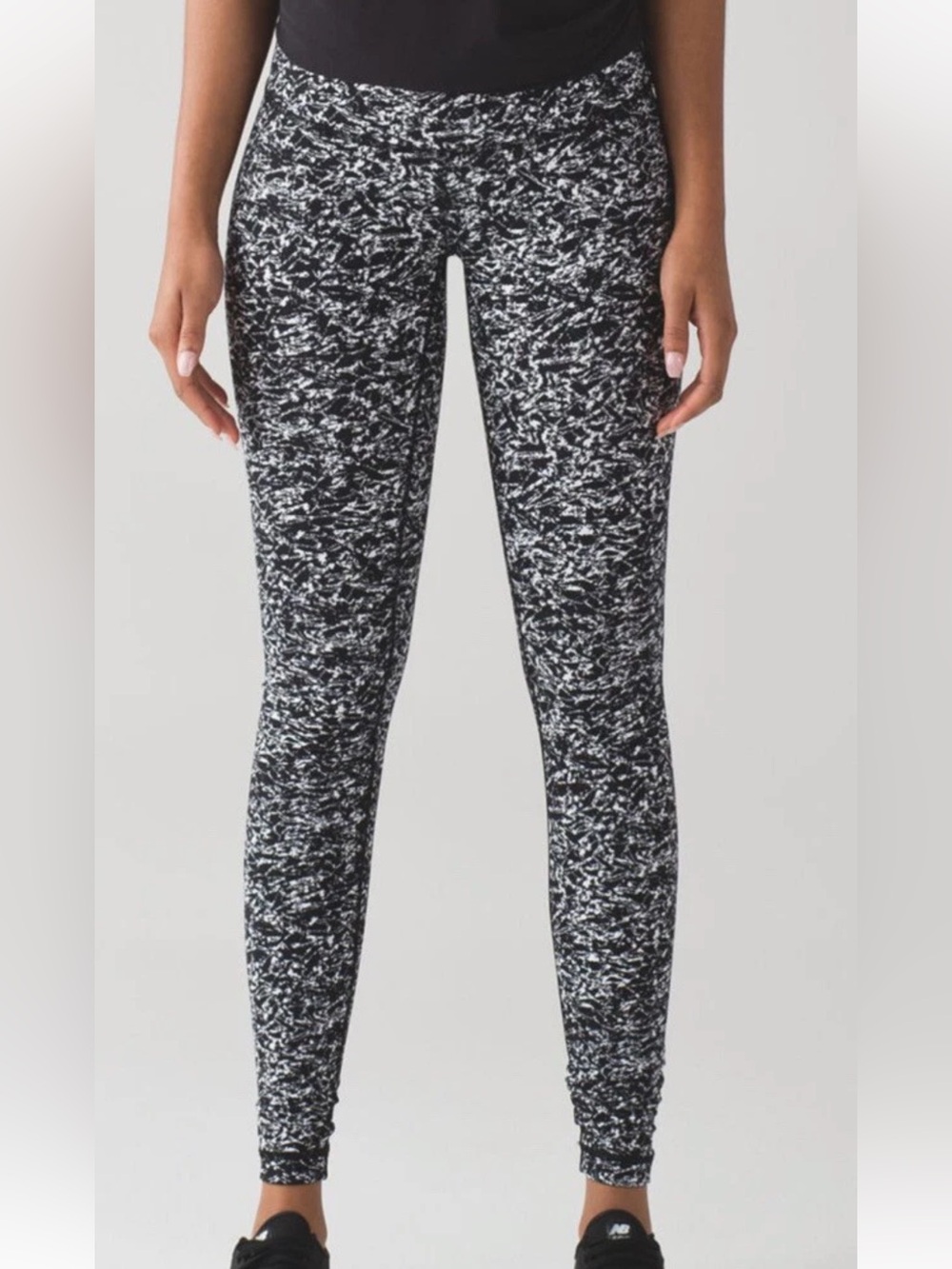 Lululemon Wunder Under III Ice Wave Black White Leggings Size 6 NWOT